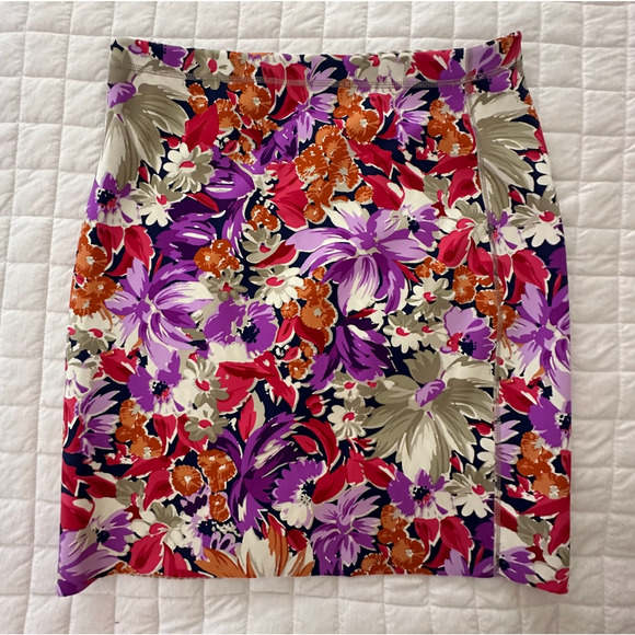 J MACLAUGHLIN Womens Skirt Large Purple Floral Tropical Stretch Pull On Preppy - Picture 1 of 8